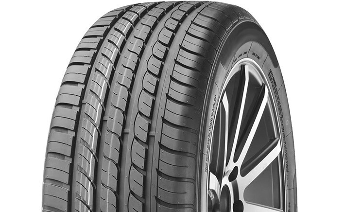 215/50 R17 Compasal Smacher TL
