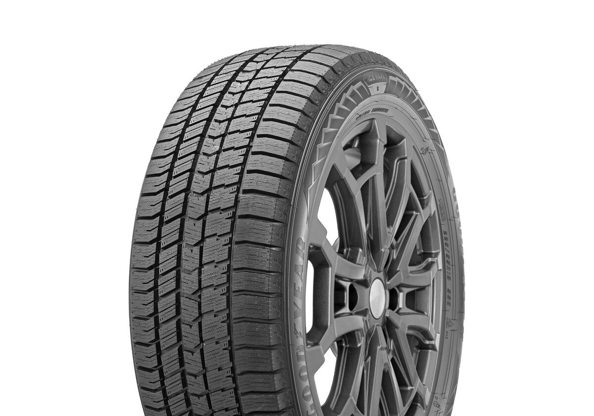 215/55 R17 Goodyear ICE NAVI 8 215/55 R17 Goodyear ICE NAVI 8