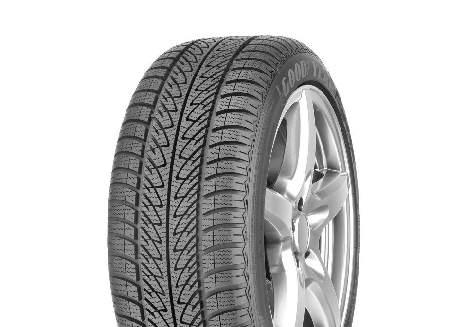 225/45 R17 Goodyear UG 8 PERFORMANCE