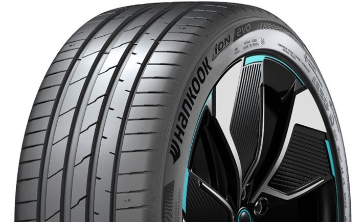 235/45 R18 Hankook ION EVO IK01