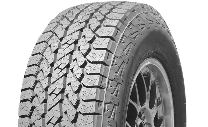 265/60 R18 Maxxis RAZR AT-781