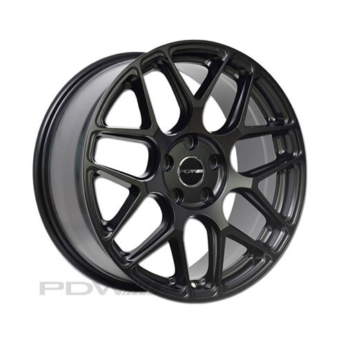 PDW P40SC (7025) U4B 8x18/5x114.3 ET37 D66.6 черный матовый PDW P40SC (7025) U4B 8x18/5x114.3 ET37 D66.6 черный матовый