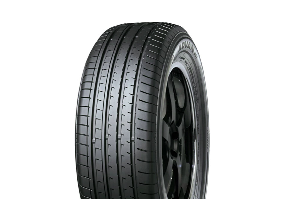 265/55 R19 Yokohama Advan V61G